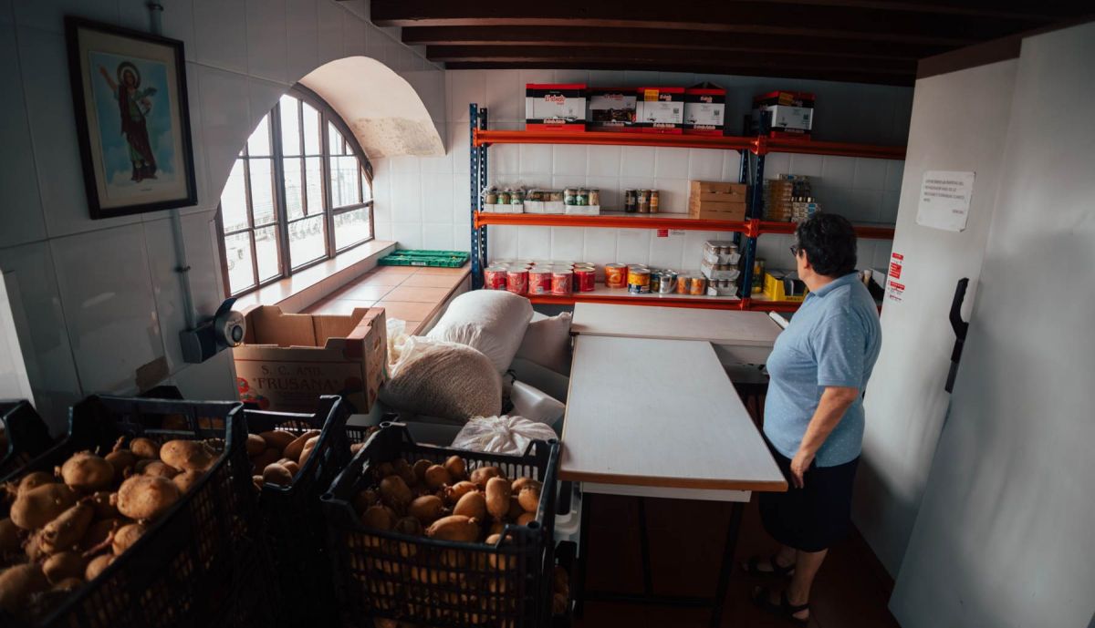 COMEDOR SALVADOR SIN COMIDA NO ALIMENTOS 7