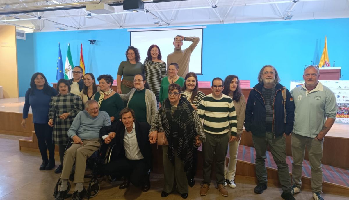 Personas que participan en el documental premiado.