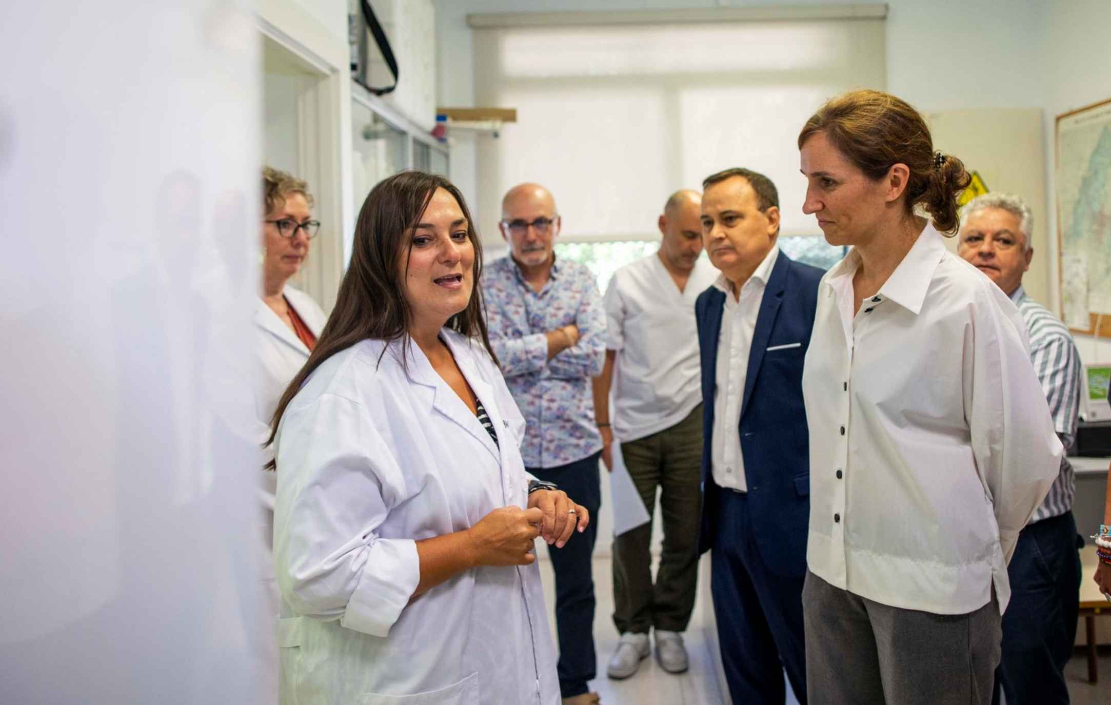 Mónica García, ministra de Sanidad, a la derecha. Mónica García, ministra de Sanidad, a la derecha.