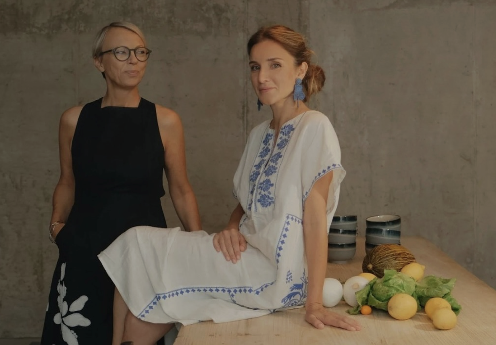 Katia y Olga, las impulsoras de Casa Elsa en Zahara de la Sierra. Katia y Olga, las impulsoras de Casa Elsa en Zahara de la Sierra.