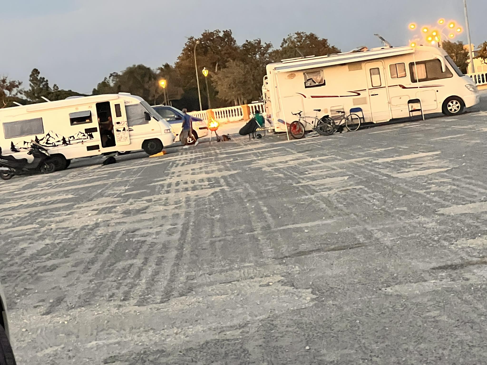 Denuncia en El Puerto por una barbacoa junto a una zona de pinares Denuncia en El Puerto por una barbacoa junto a una zona de pinares
