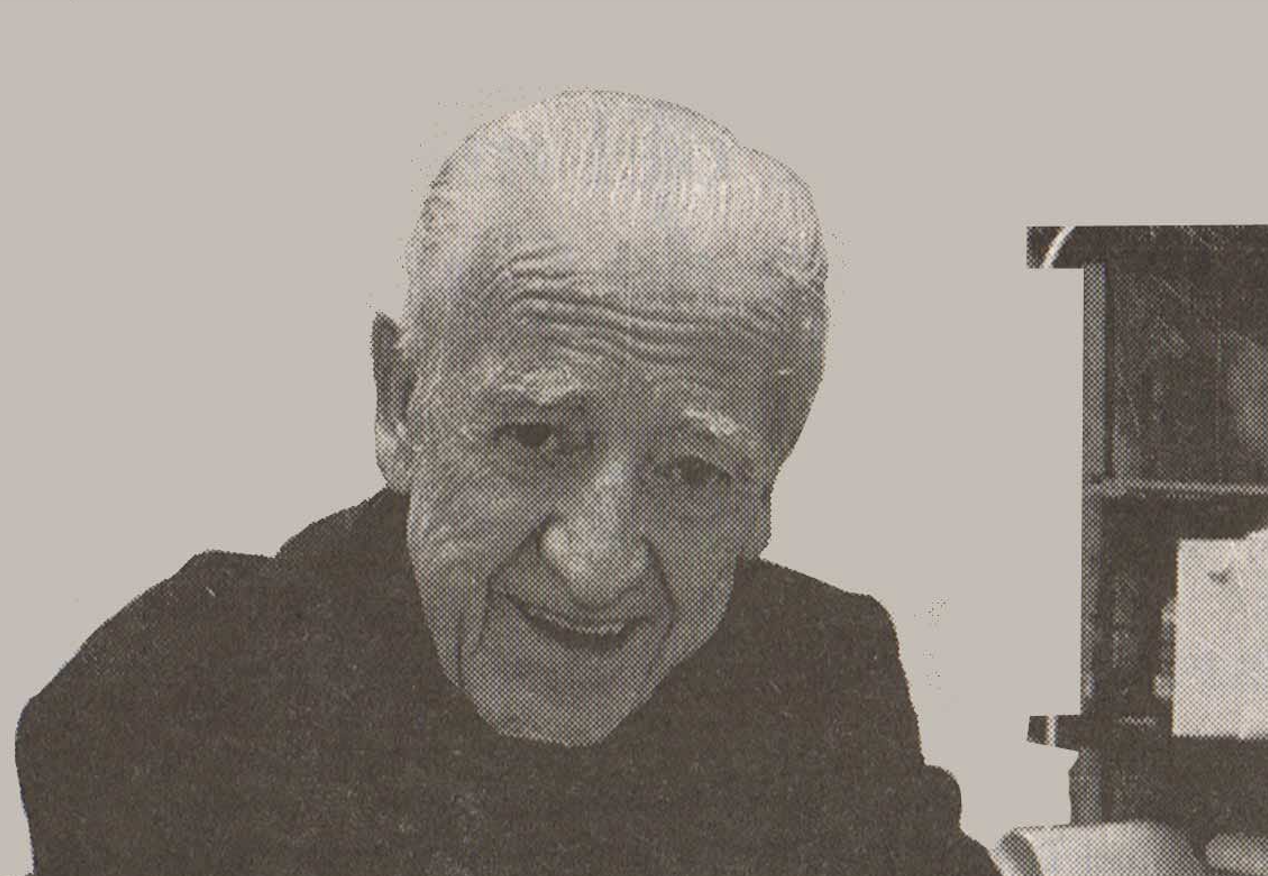 El padre Luis Bellido en su despacho parroquial con su permanente sonrisa. El padre Luis Bellido en su despacho parroquial con su permanente sonrisa.