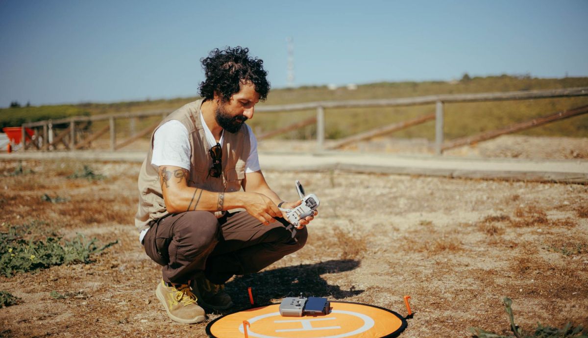 Diana donde deja posar su dron.