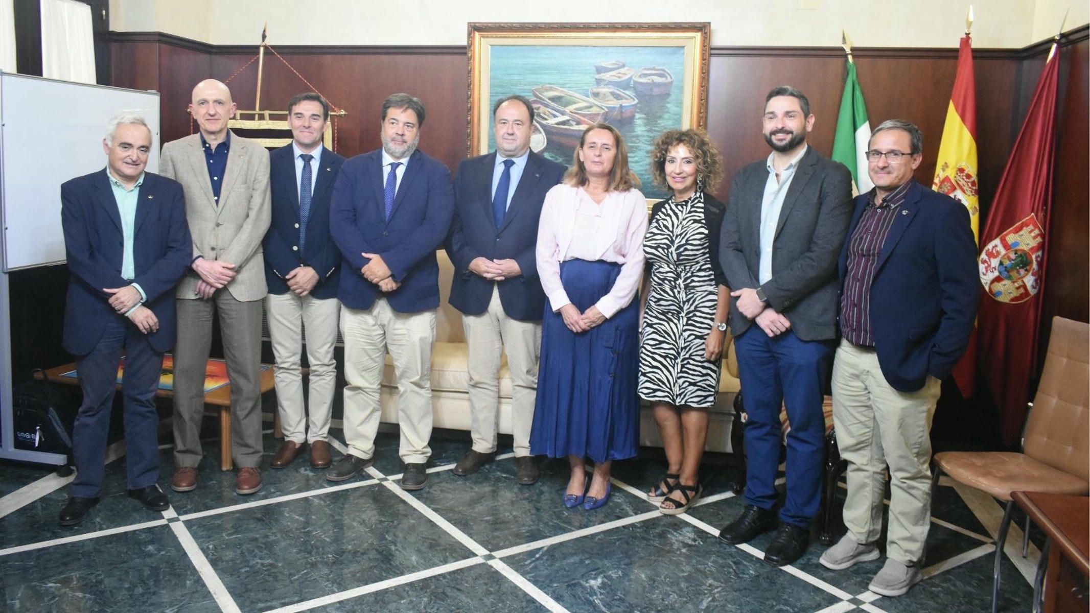 La UCA y el Ayuntamiento de Puerto Real firman un acuerdo para la cesión de uso y gestión de la Bodega Campuzano. La UCA y el Ayuntamiento de Puerto Real firman un acuerdo para la cesión de uso y gestión de la Bodega Campuzano.