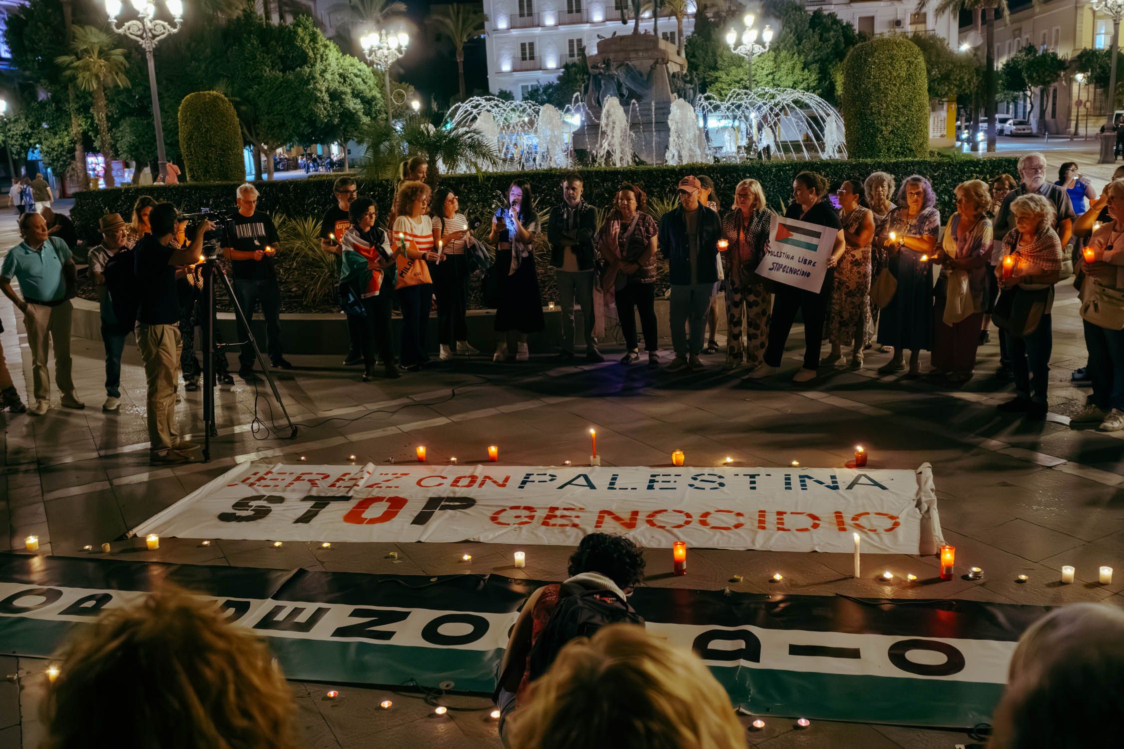 La vigilia por Palestina en Jerez, en imágenes.