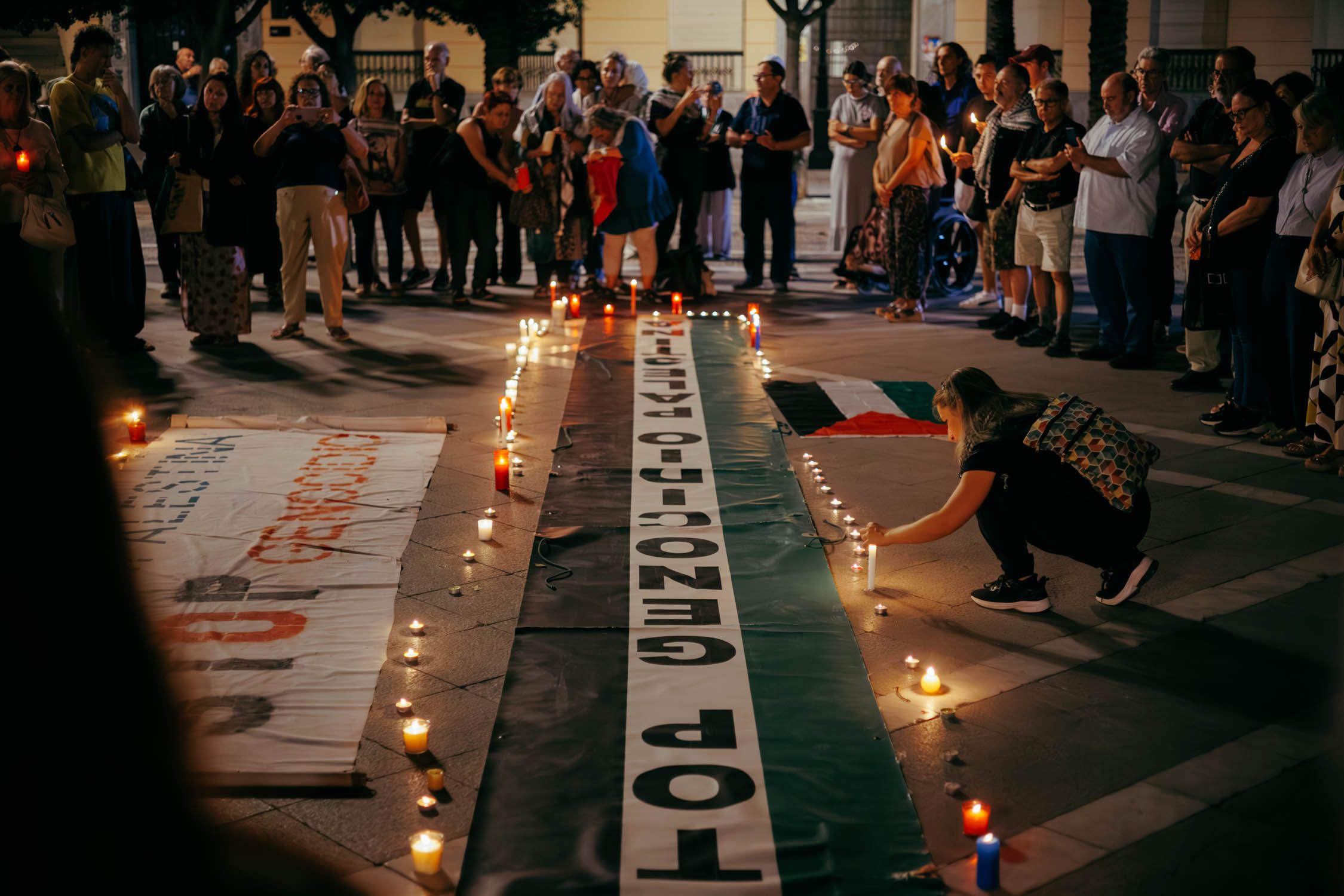 La vigilia por Palestina en Jerez, en imágenes.