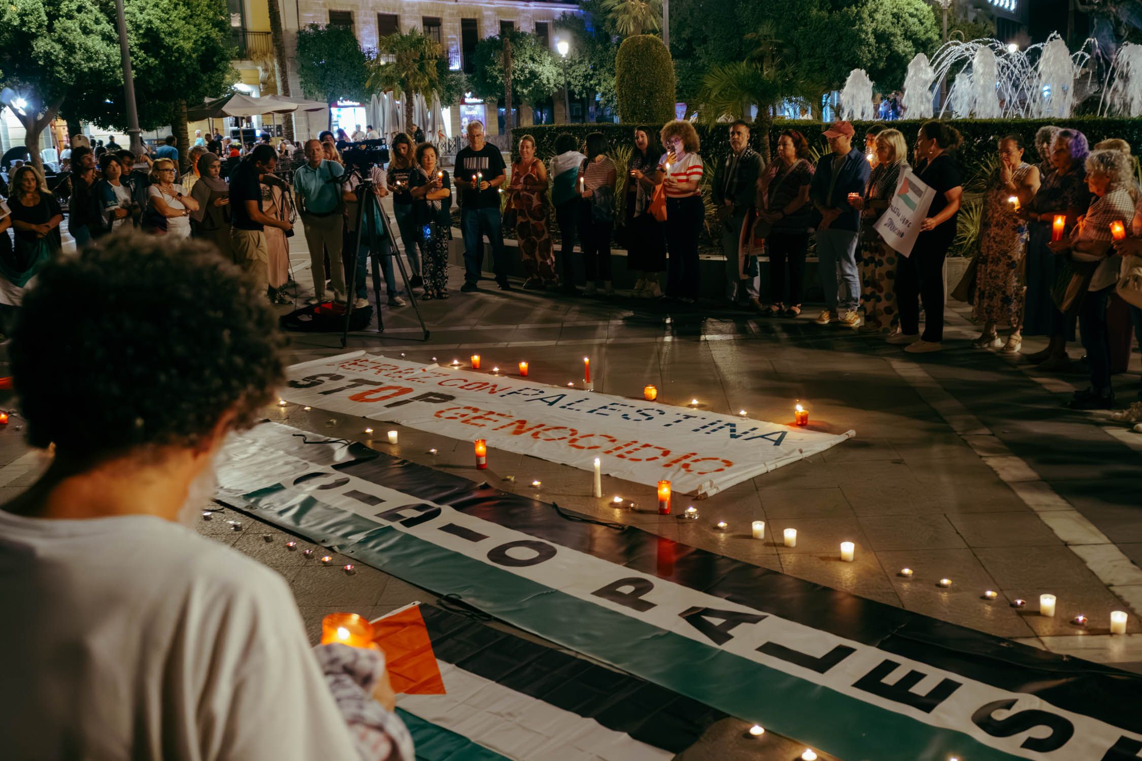 La vigilia por Palestina en Jerez, en imágenes.