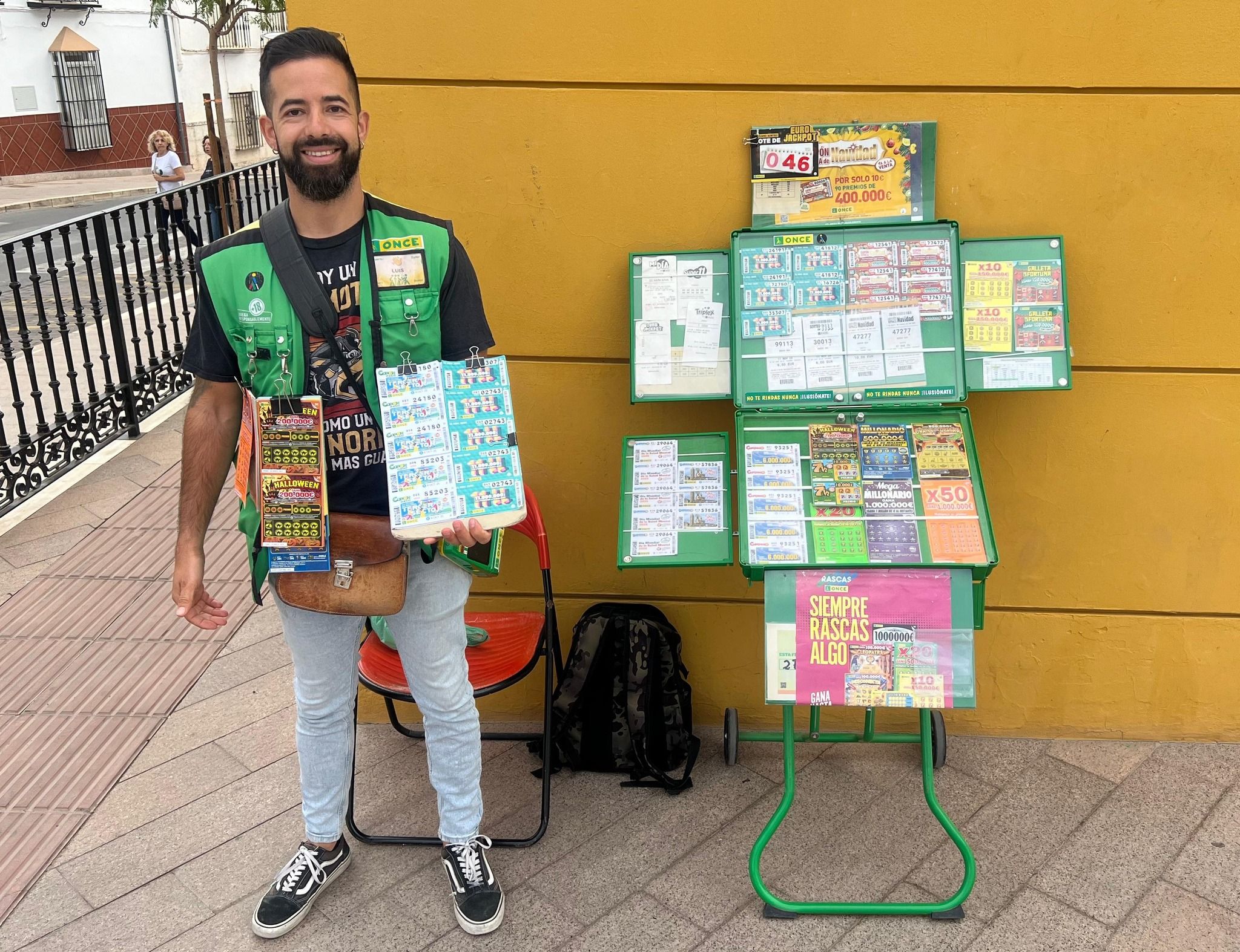 Luis, vendedor en Alameda.