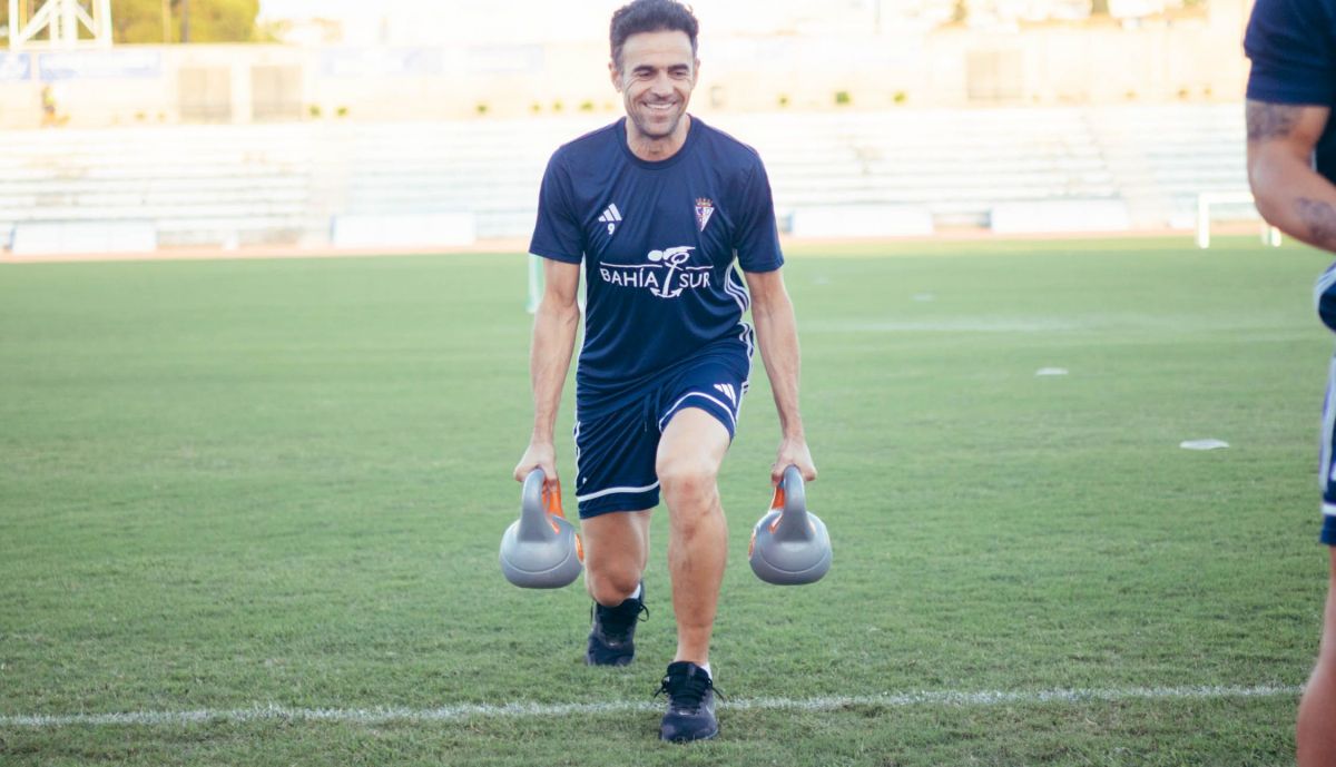 PEDRO CARRION FUTBOLISTA SANFERNANDO 5