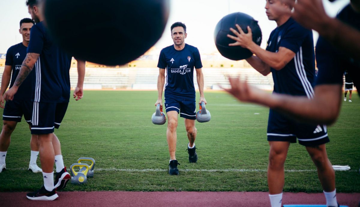 PEDRO CARRION FUTBOLISTA SANFERNANDO 6