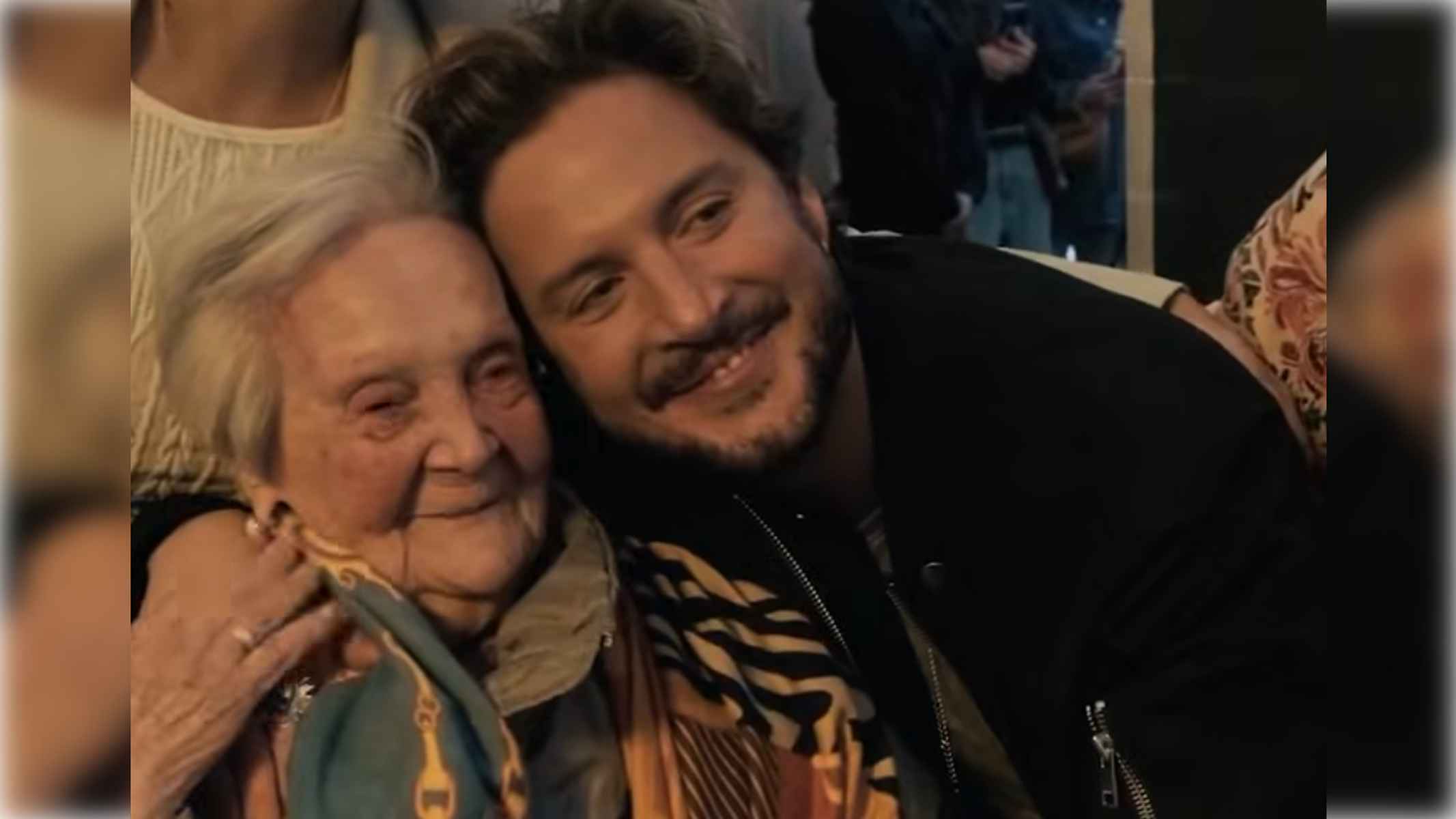 El bonito encuentro de Manuel Carrasco y Conchita. El bonito encuentro de Manuel Carrasco y Conchita.