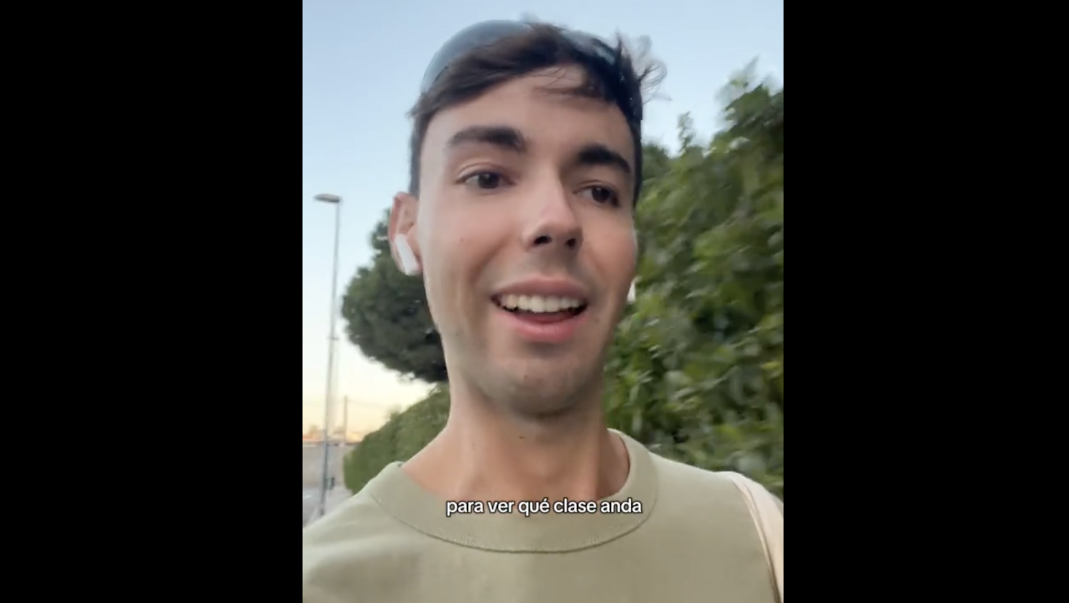 El alumno de Chipiona, mientras anda para la competición.