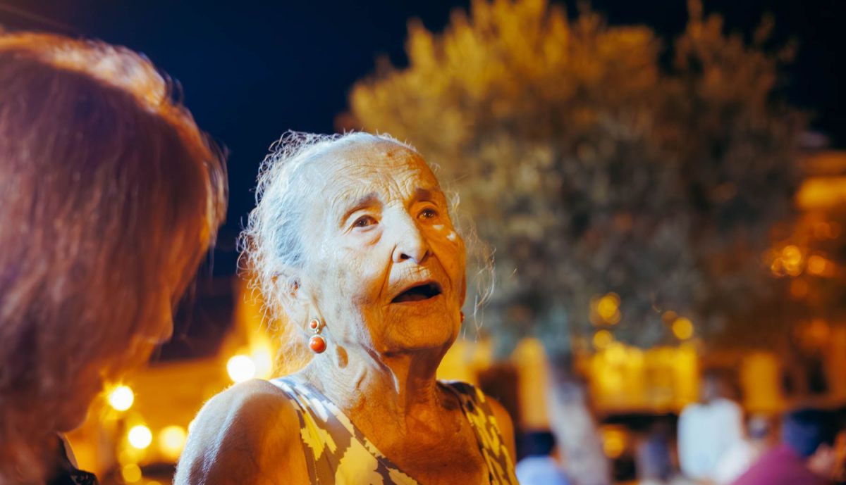 Rosa en la plaza de La Pastora