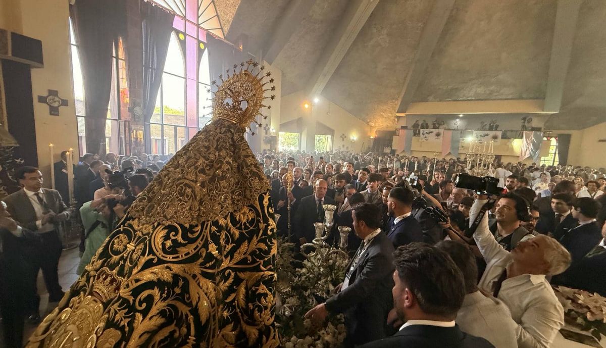 La Esperanza de Triana en la parroquia Jesús Obrero.