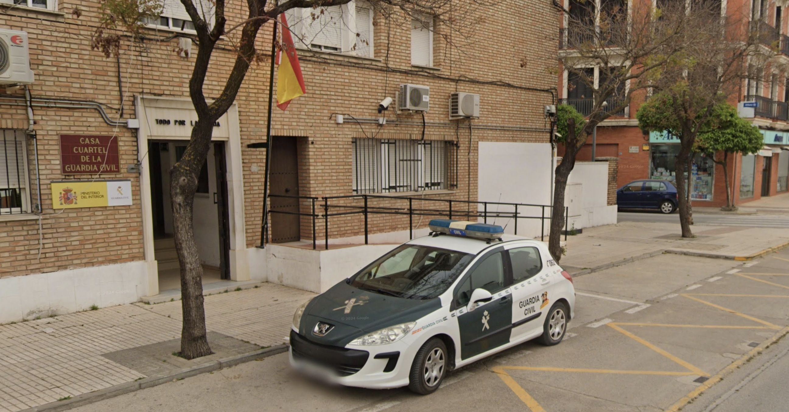 La casa cuartel de la Guardia Civil de Los Palacios, que se ha hecho cargo de la investigación.