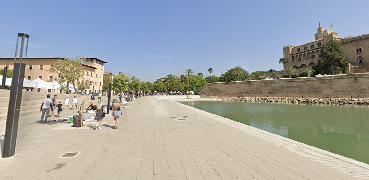 Paseantes por Palma, en las Islas Baleares, donde tienen lugar las agresiones sexuales.