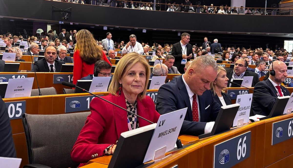 La alcaldesa María José García-Pelayo, en el Parlamento Europeo. La alcaldesa María José García-Pelayo, en el Parlamento Europeo.