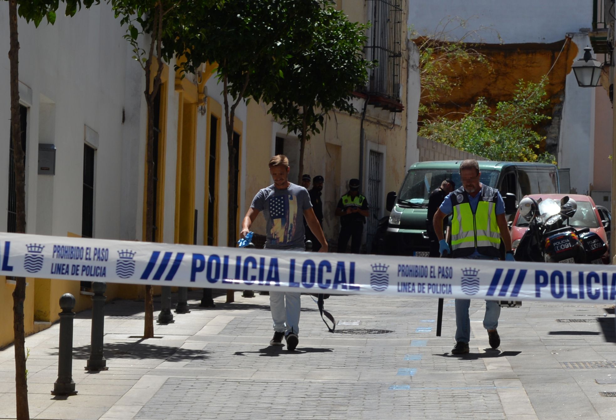 Noventa minutos suelen pasar de media entre el pensamiento suicida y el trágico desenlace final. Once personas se suicidan al día en España.