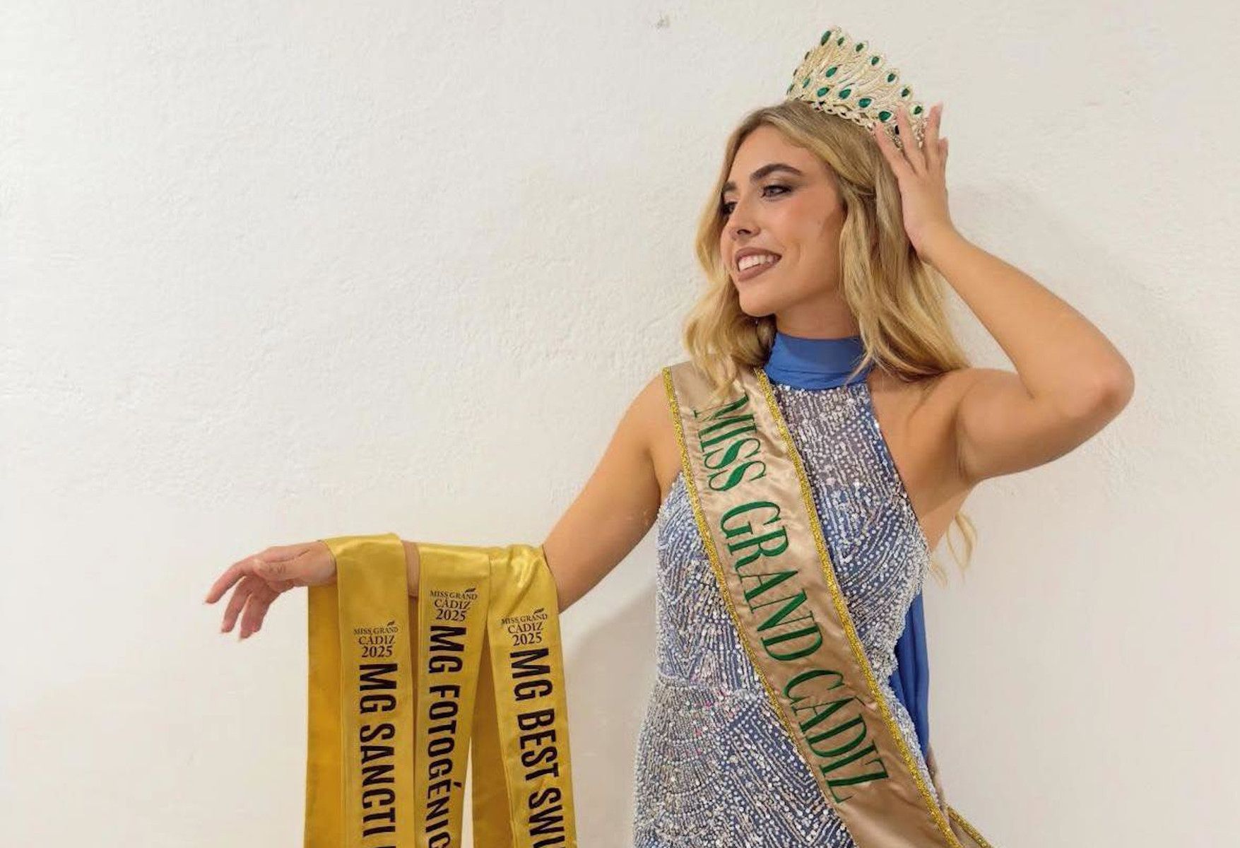 Paula Bey, portera de hockey y ganadora de Miss Grand Cádiz 2025.