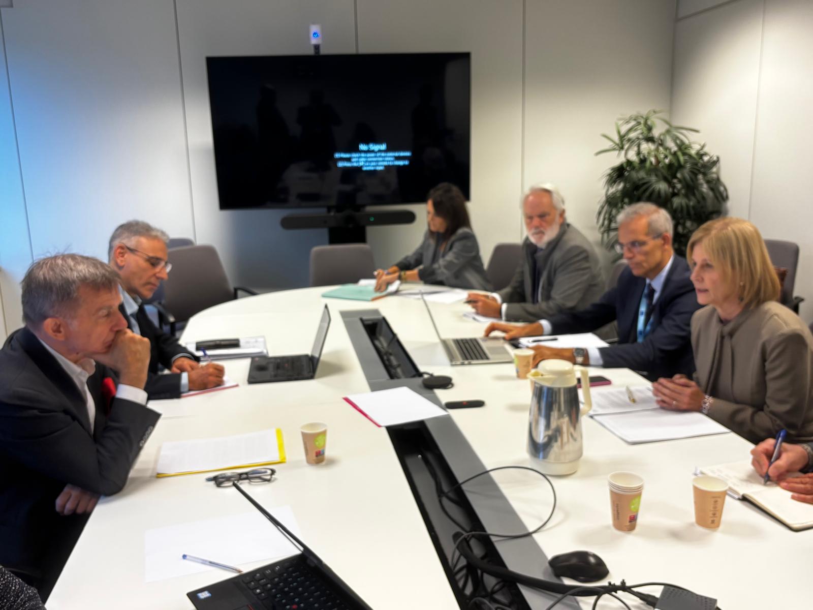 La alcaldesa María José García-Pelayo y el teniente de alcaldesa Agustín Muñoz, reunidos en Bruselas.