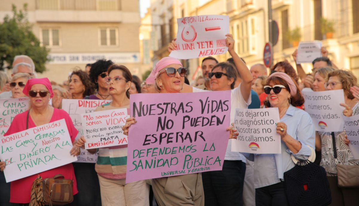 Concentración en Jerez por los cribados.