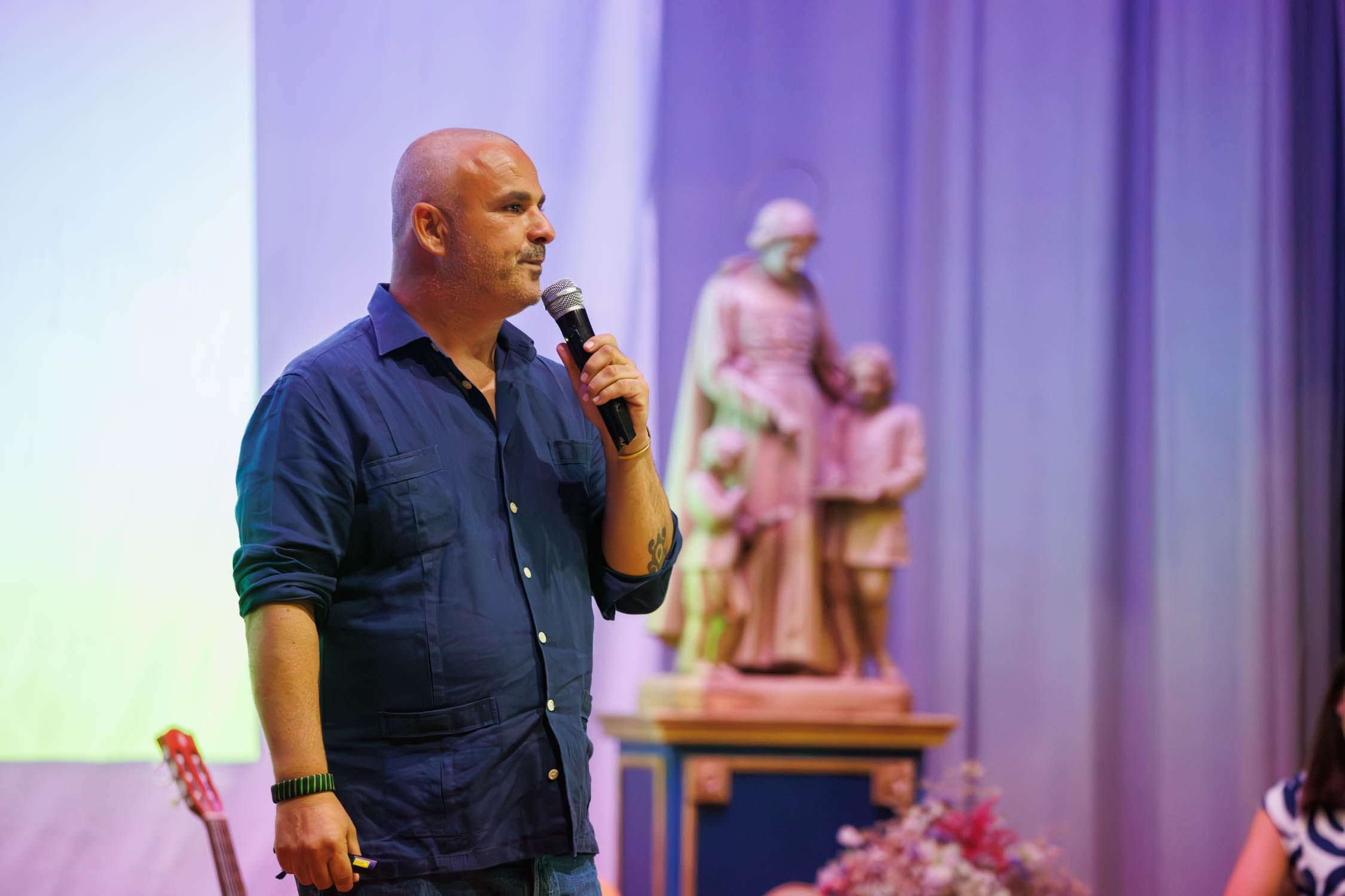 Una imagen recienten de Ángel León en el que fuera su colegio en Jerez, La Salle Buen Pastor.