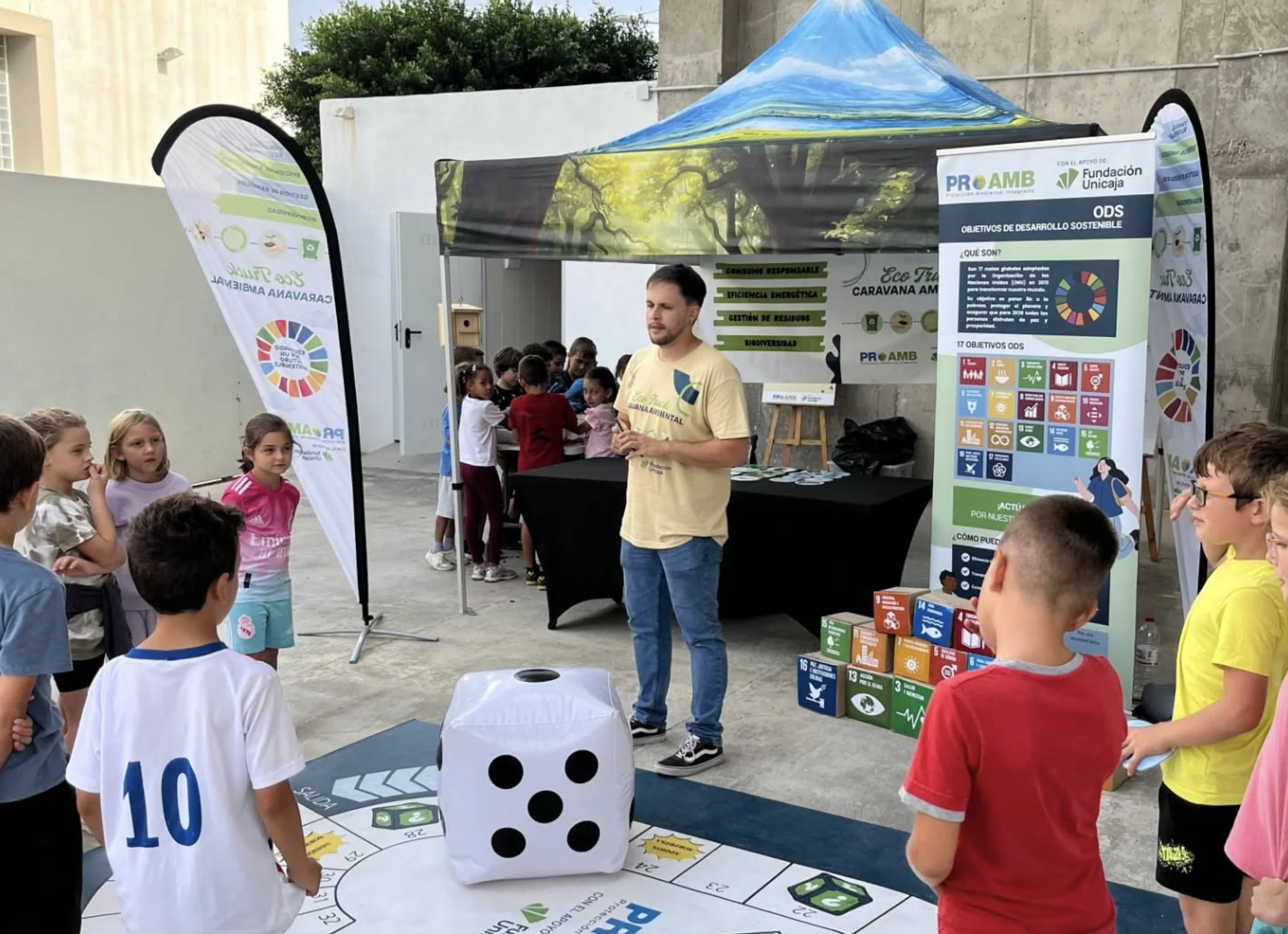 Así es la Eco Truck que llegará a Rota. Así es la Eco Truck que llegará a Rota.