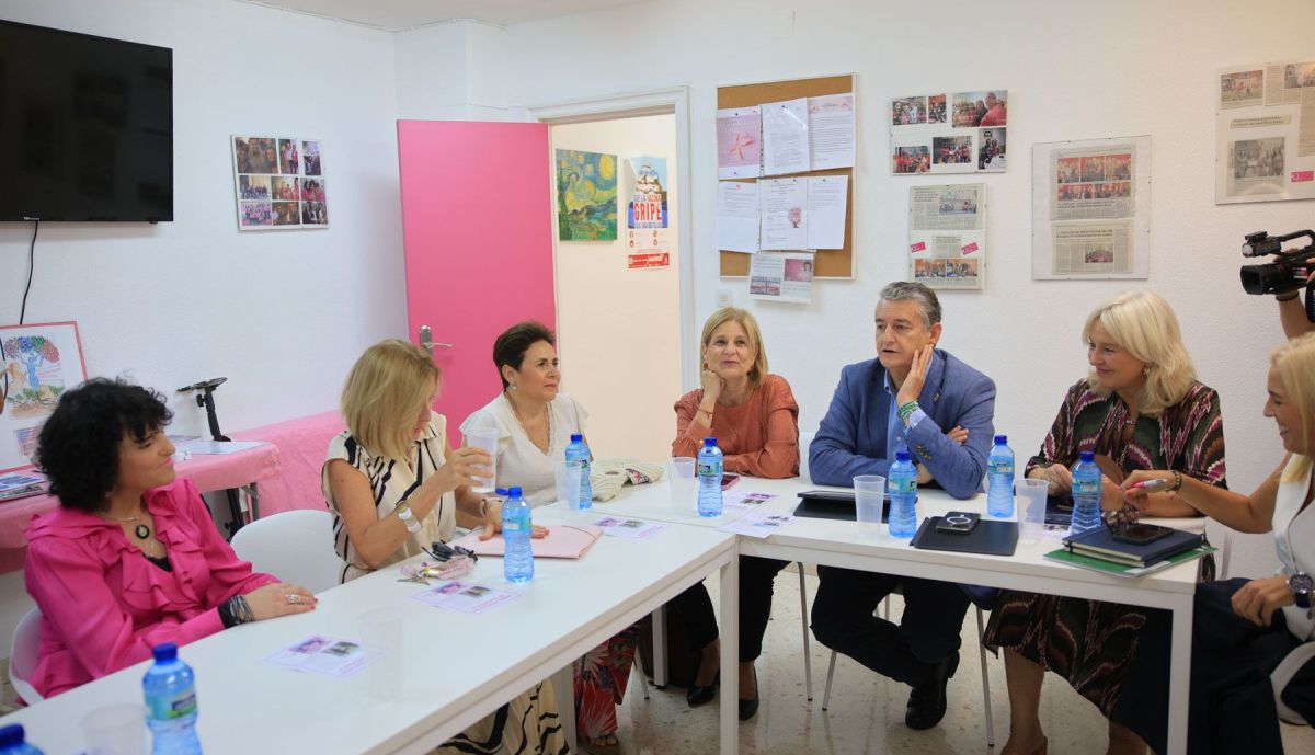 Consejero Antonio Sanz Asociaciación Cáncer AMMA 15