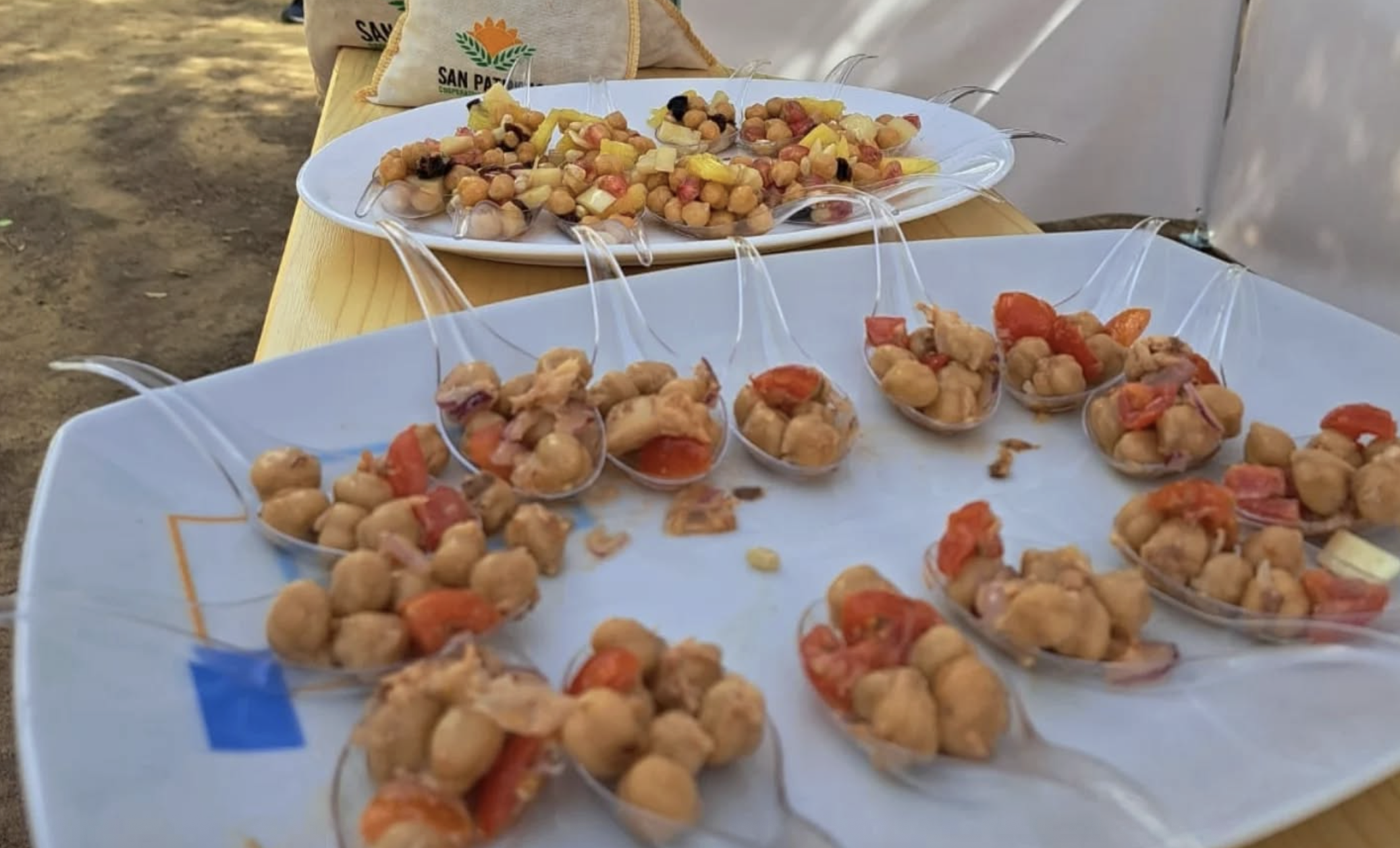 Degustación de garbanzos en Conil.