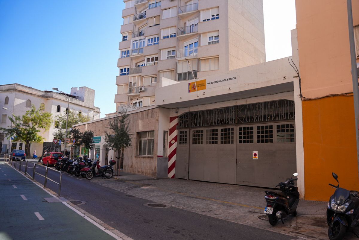 Cochera y almacenes del Parque Móvil del Estado, escenario de asalto en 2012.   REYNA