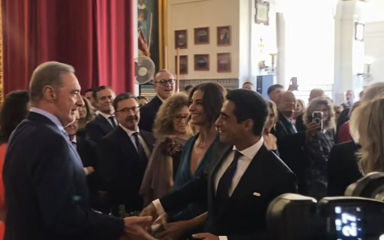 Entrada de Alberto Herrera.