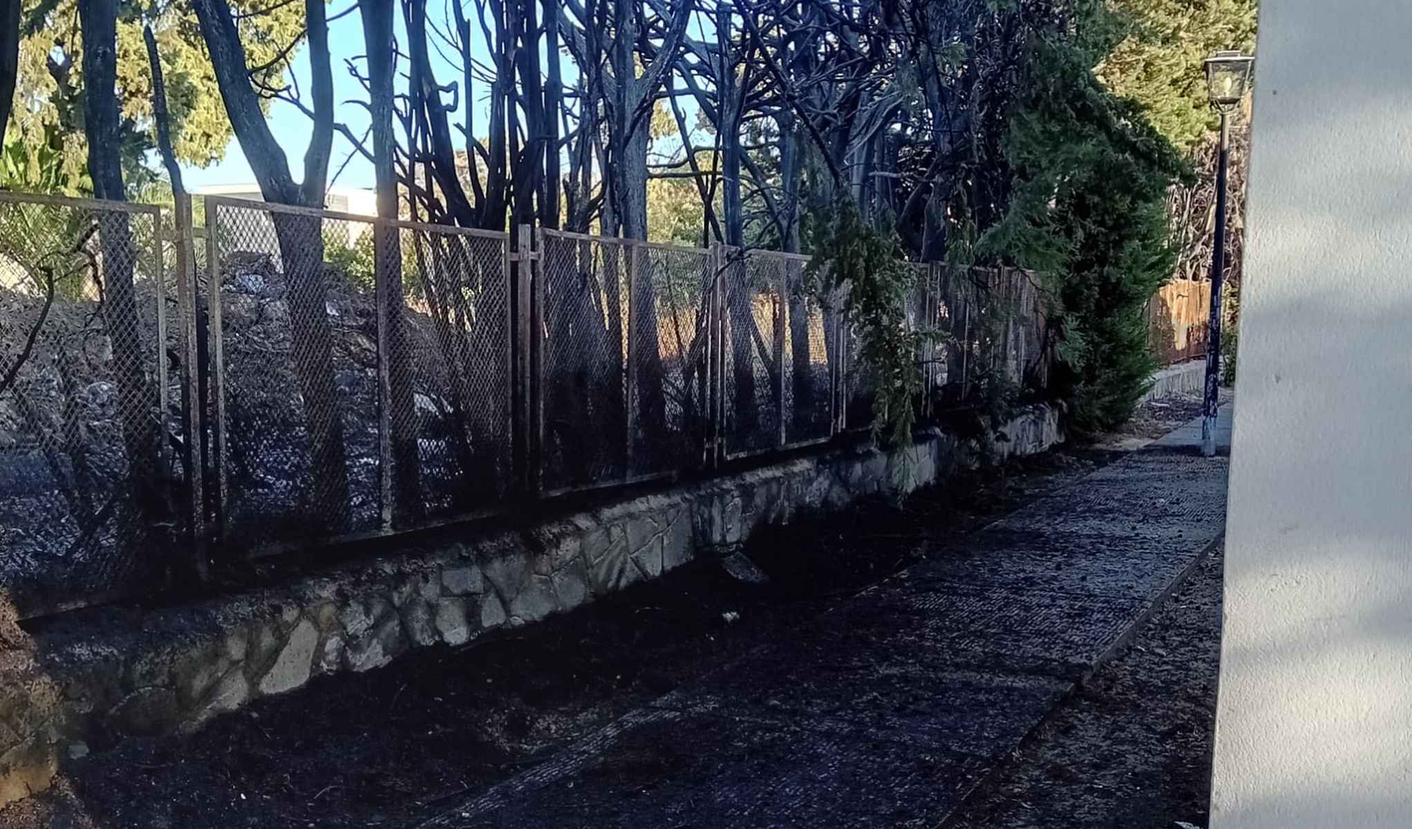 Así ha quedado los alrededores de la parroquia de San Benito tras un nuevo incendio.
