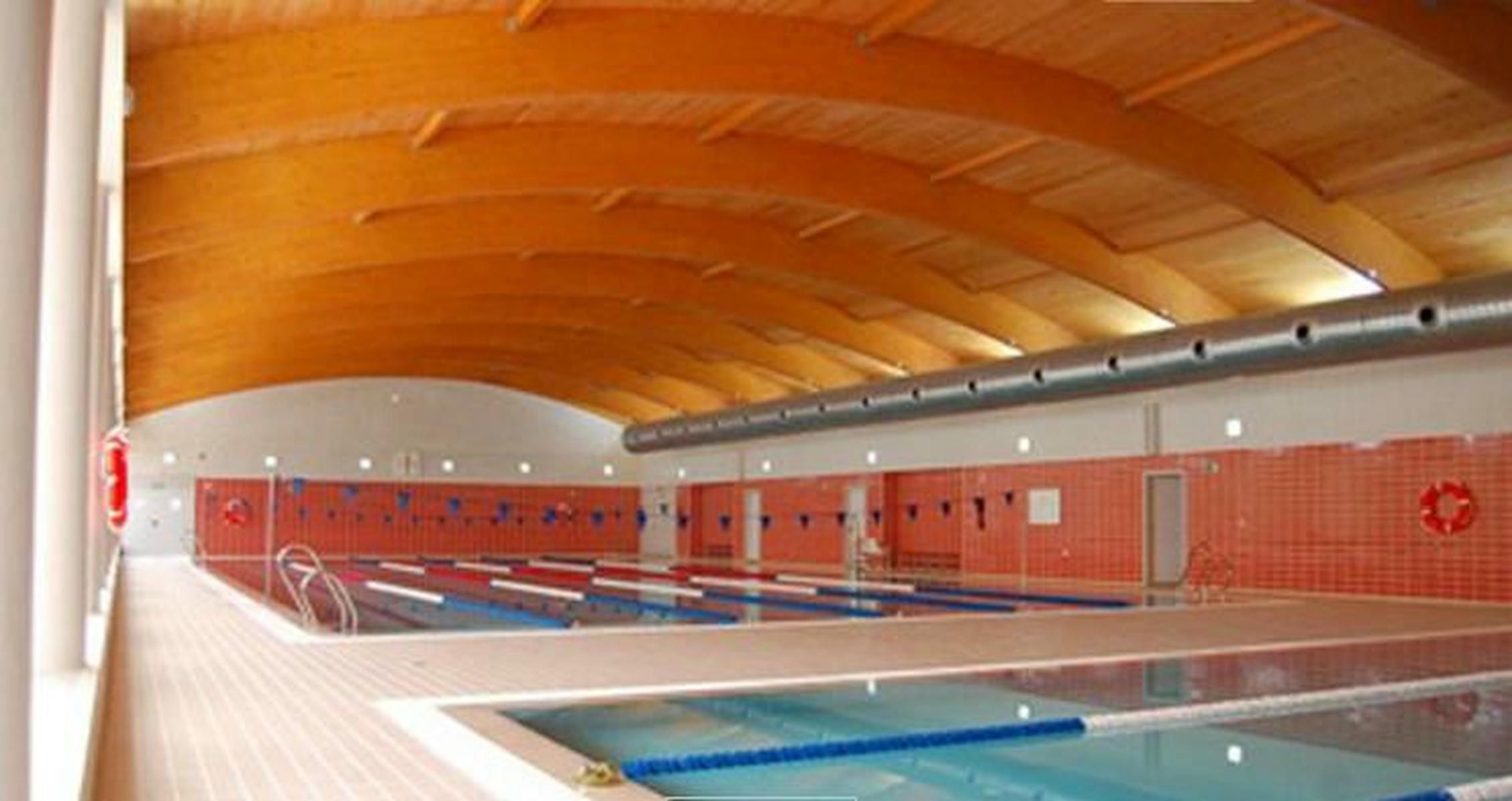 Interior de la piscina cubierta de Medina Sidonia. Interior de la piscina cubierta de Medina Sidonia.