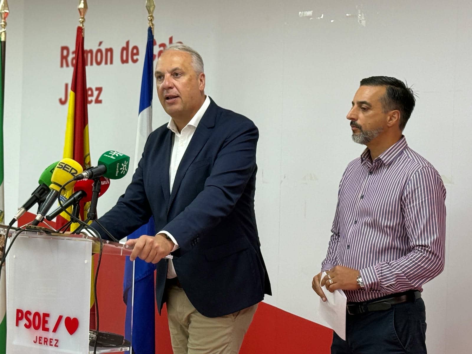 Ruiz Boix y José Antonio Díaz, en rueda de prensa en Jerez.