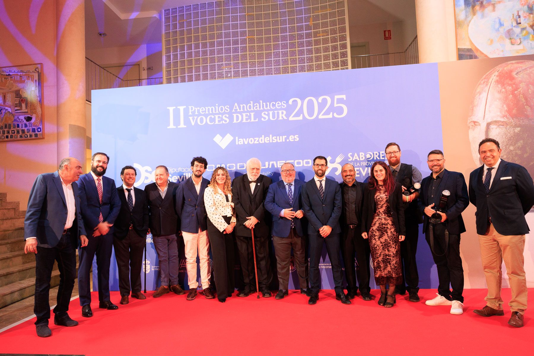 Parte del equipo de lavozdelsur.es: Carlos Piedras, Pablo Fdez Quintanilla, Francisco Jiménez, Kiko Abuín, Emilio Cabrera, Miriam Bocanegra, el presidente Joaquín Carrera, David Montes, Francisco Romero, Juan Carlos Toro, Patricia Merello, Manu García, José María Reyna y Álvaro Romero.