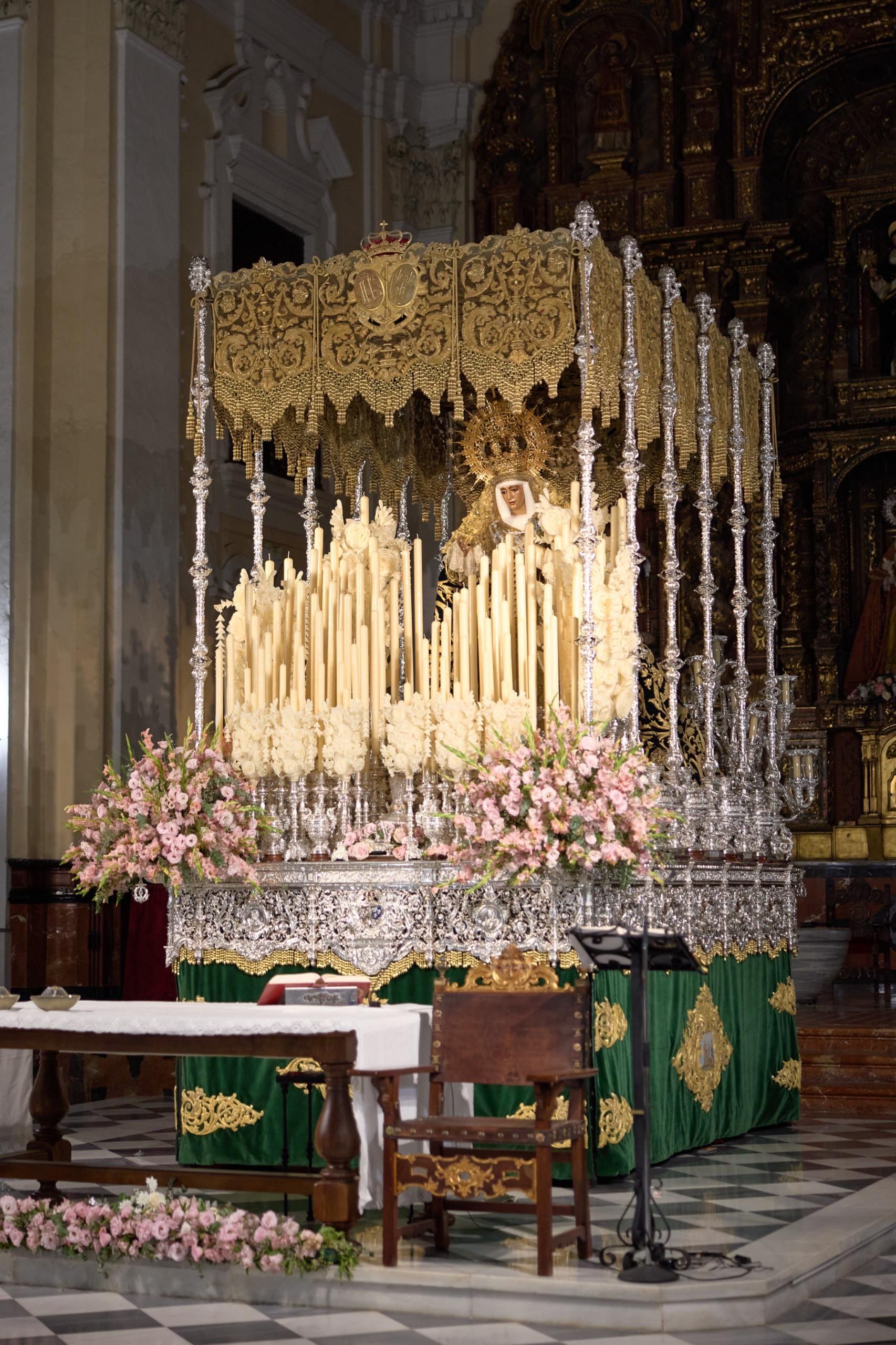 Paside palio de la Esperanza en San Jacinto preparado para la salida del sábado. 