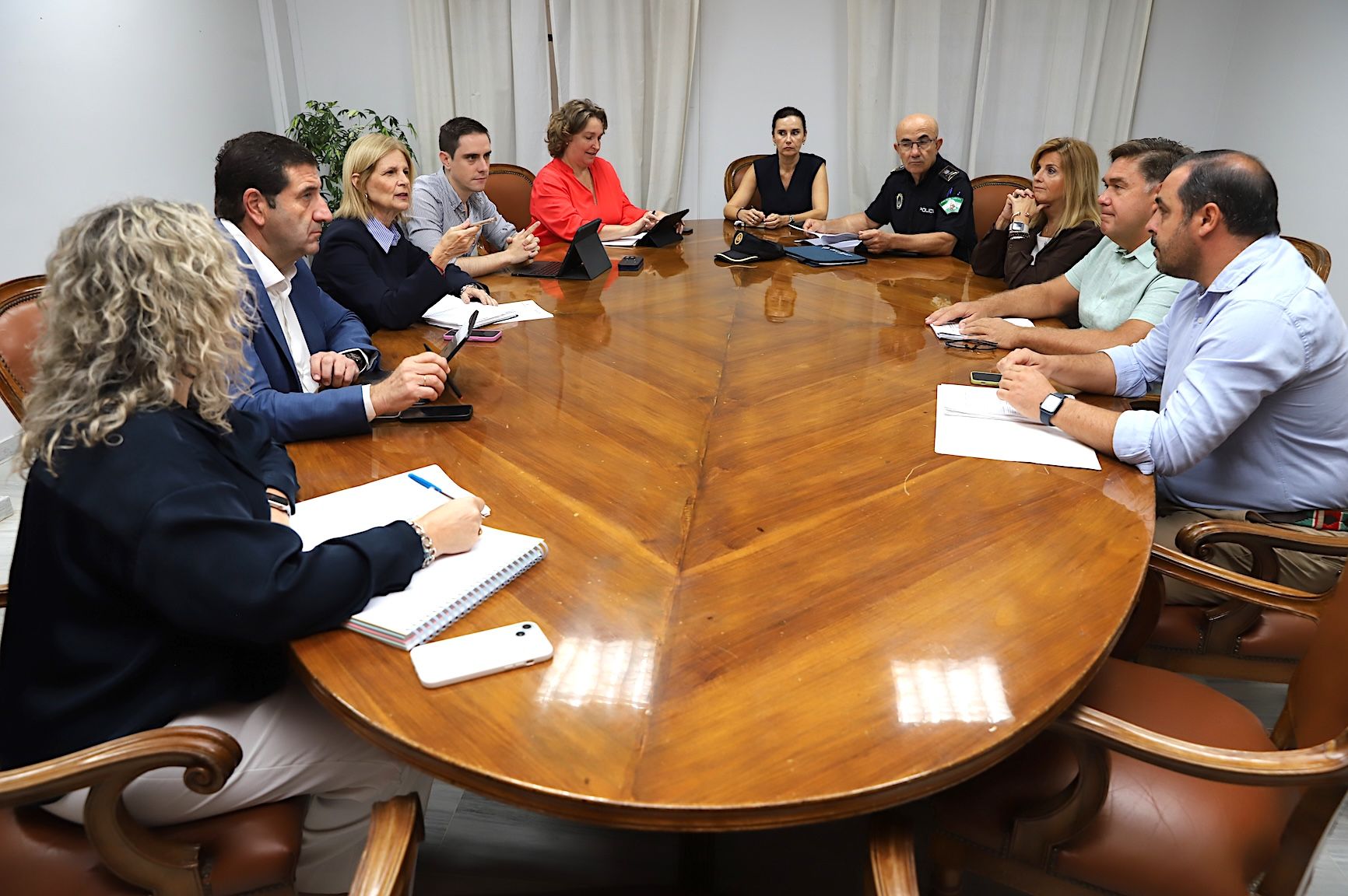 El gobierno de Jerez, reunido con miembros del Parque Empresarial Oeste.