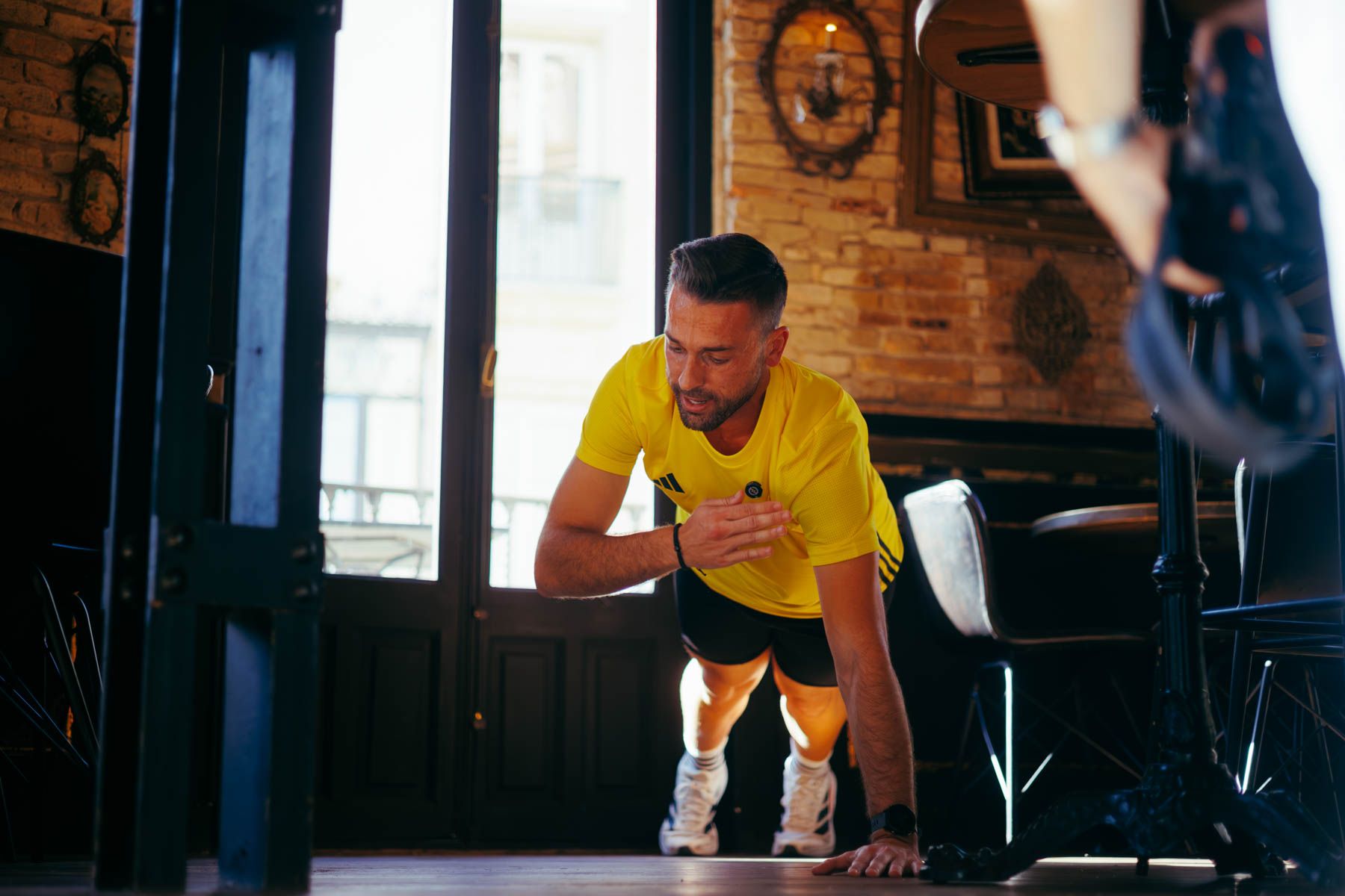 Willy Ríos haciendo ejercicio.