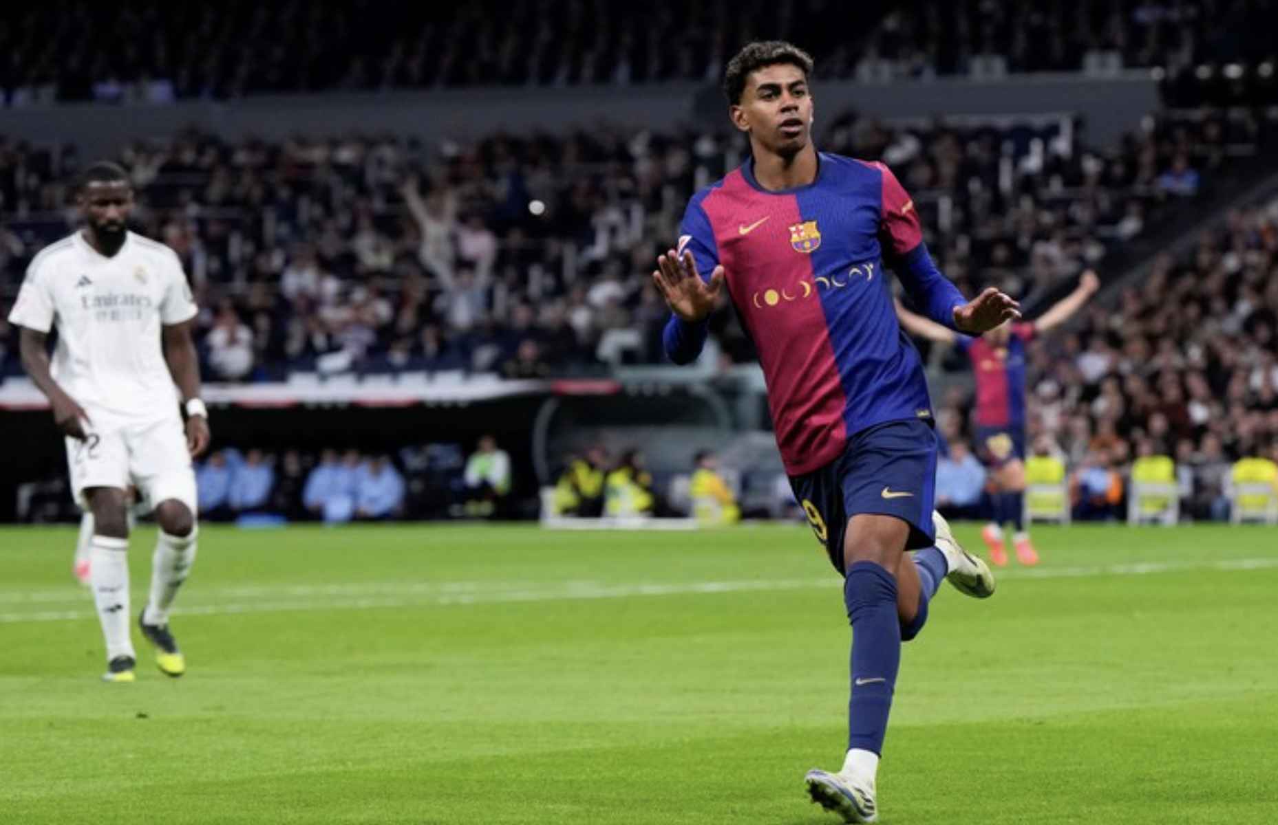 Lamine Yamal celebra el gol que le marcó al Madrid el año pasado en el Bernabéu.