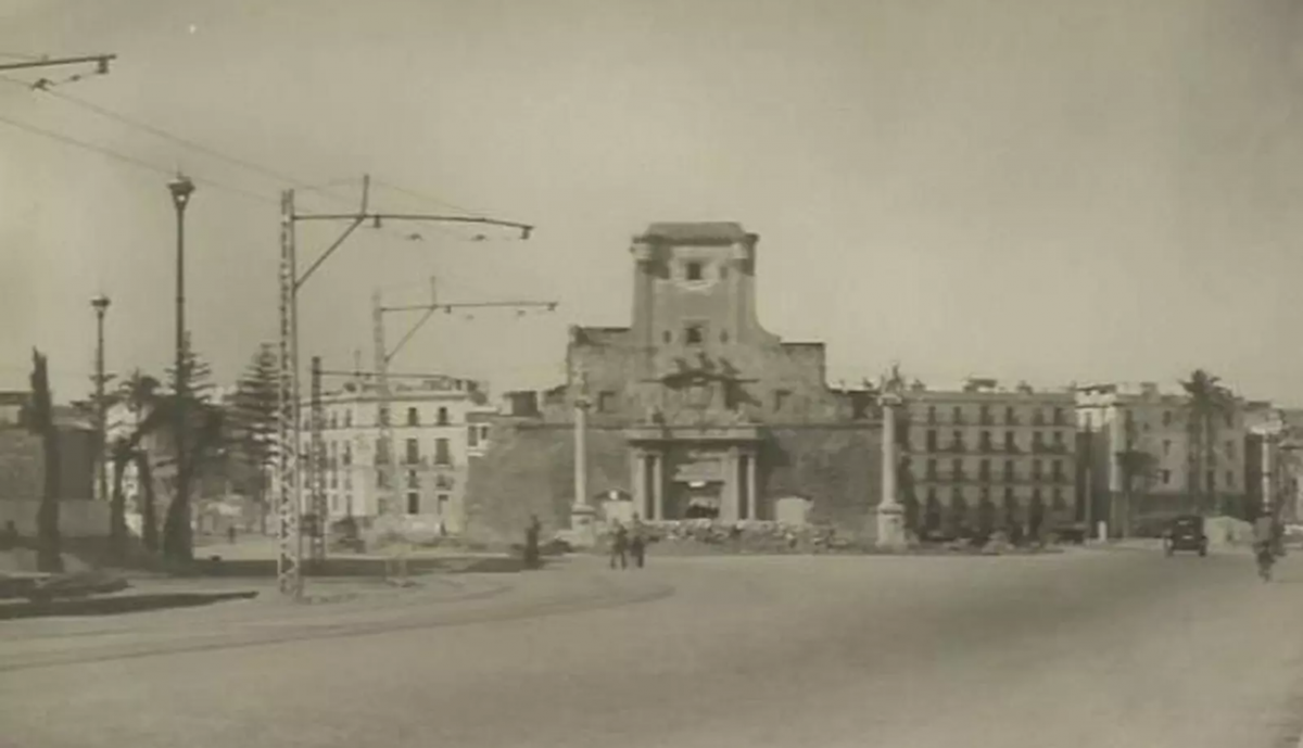 Puertas de Tierra, con los triunfos de los Patronos, 1949