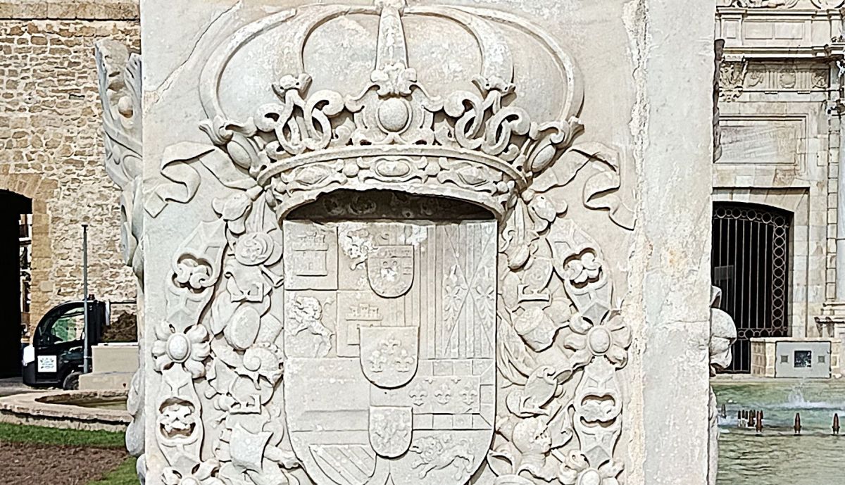 Blasón monarquía hispánica de Felipe V