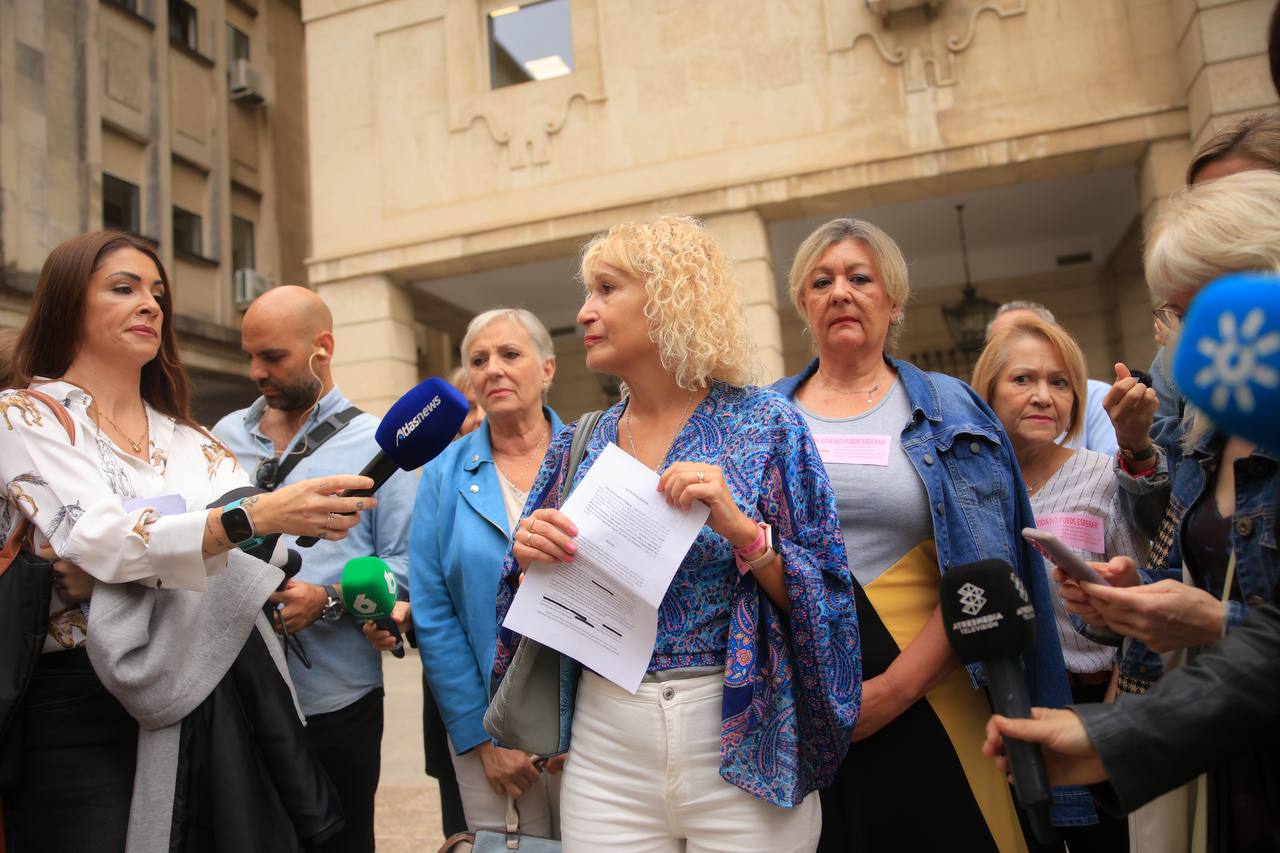 Ángela Claverol, de Amama, el día que se presentó la denuncia ante Fiscalía.