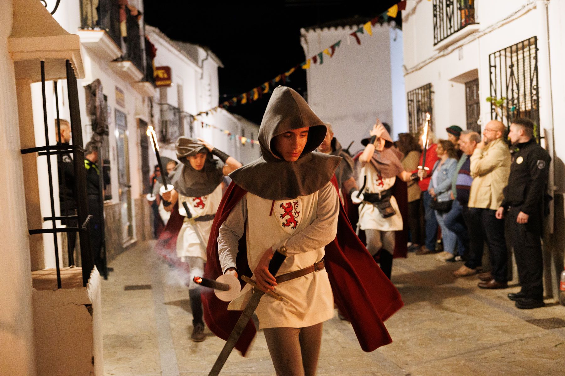 Más de 250 personas participan en la recreación de la Toma de la Villa de Zahara de la Sierra.