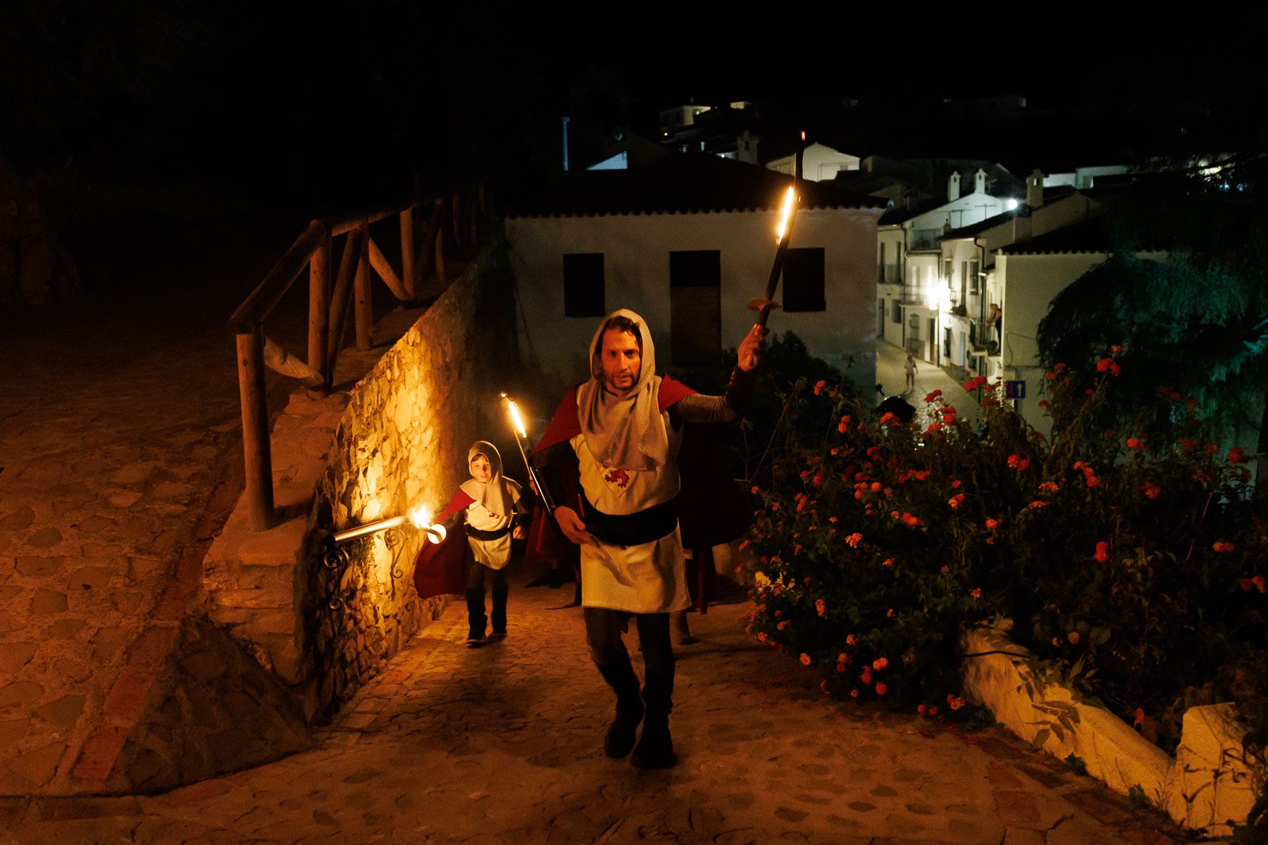 Más de 250 personas participan en la recreación de la Toma de la Villa de Zahara de la Sierra.