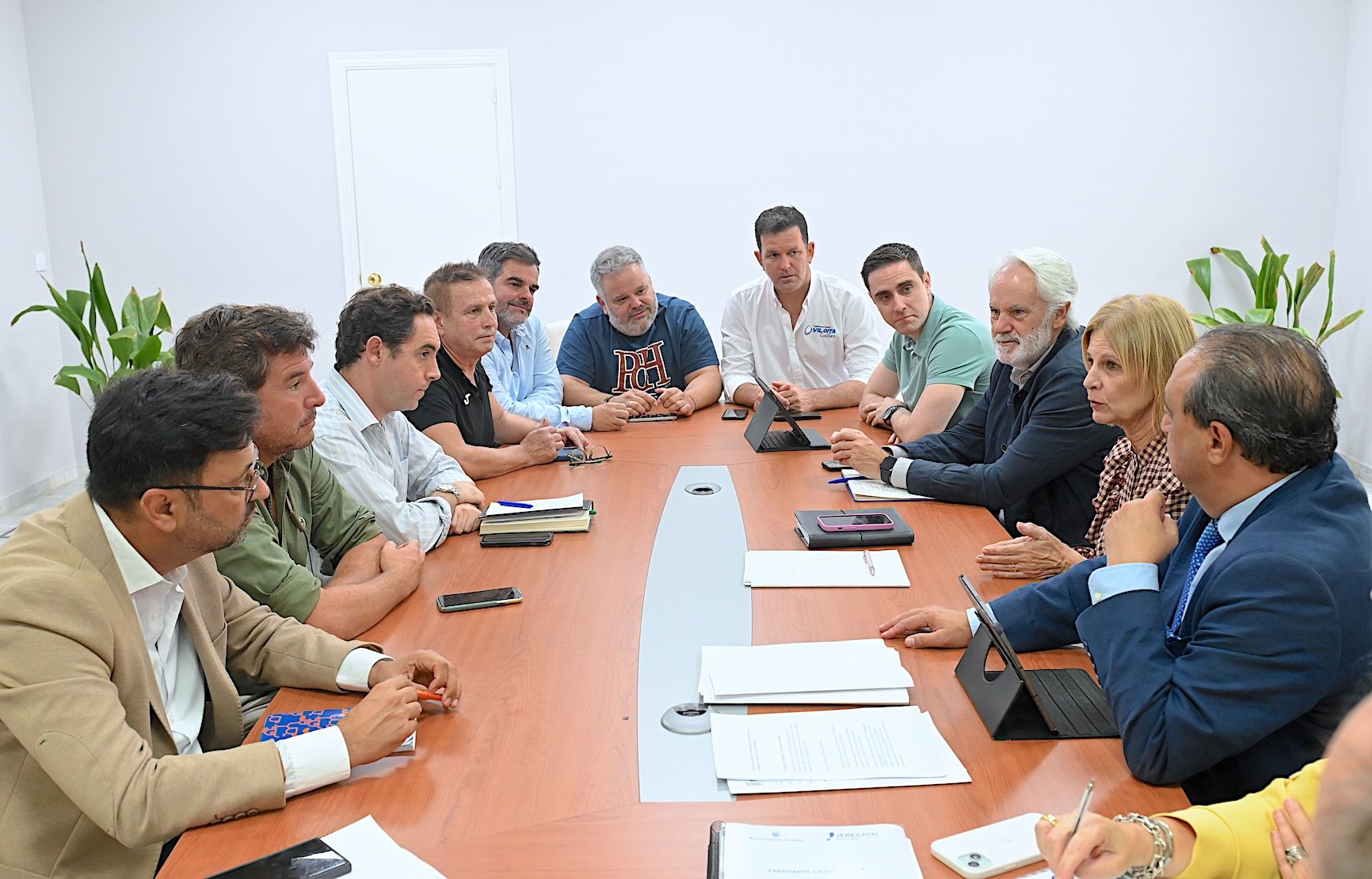 El gobierno local, reunido con los caseteros de la Feria de Jerez