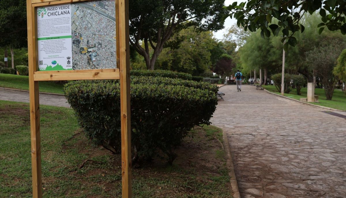 Uno de los tramos del paseo verde de Chiclana.