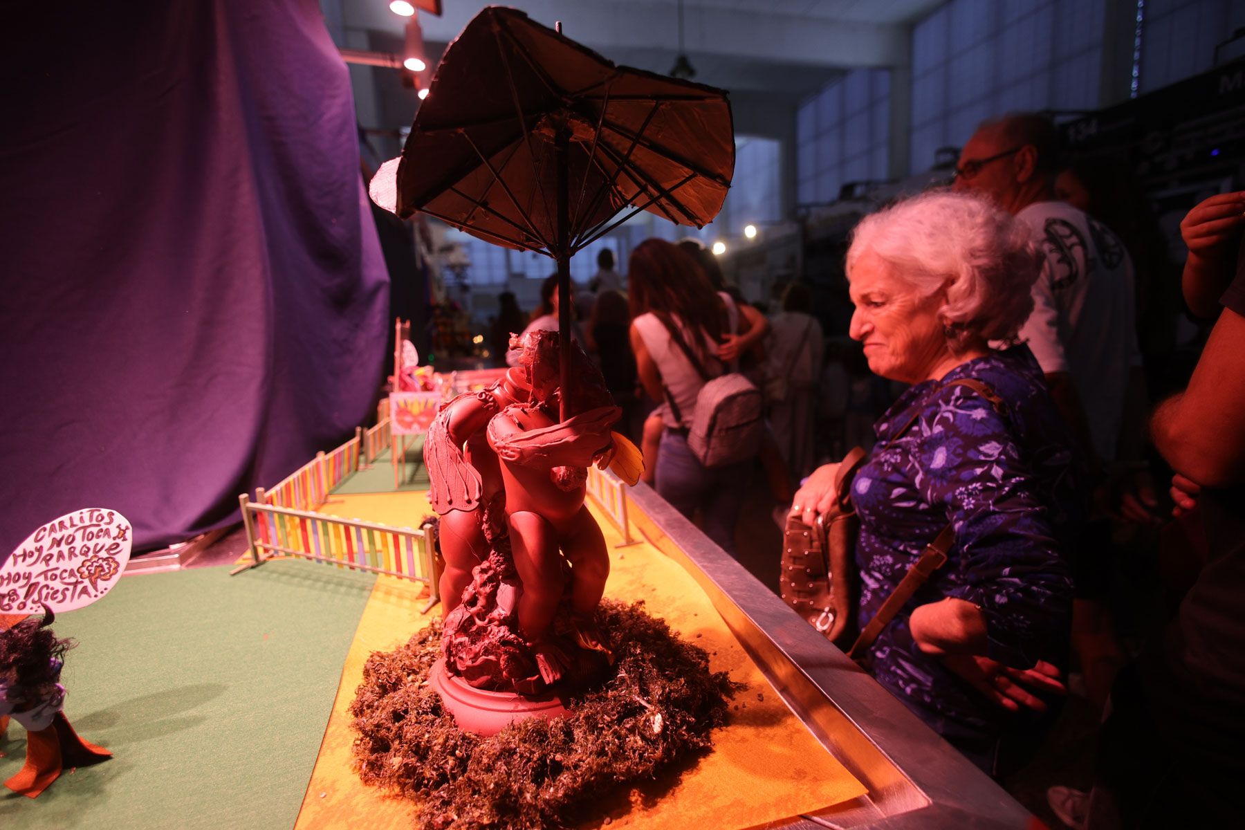 Los Tosantos 2025: Ingenio y tradición en los mercados de Cádiz