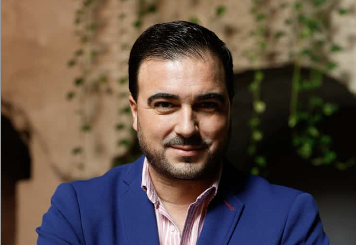 Moisés Ruz, pregonero de las Glorias de Sevilla. 