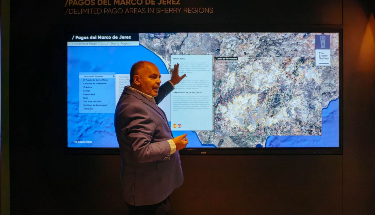 PALACIO SAN DIONISIO FULGENCIO 32