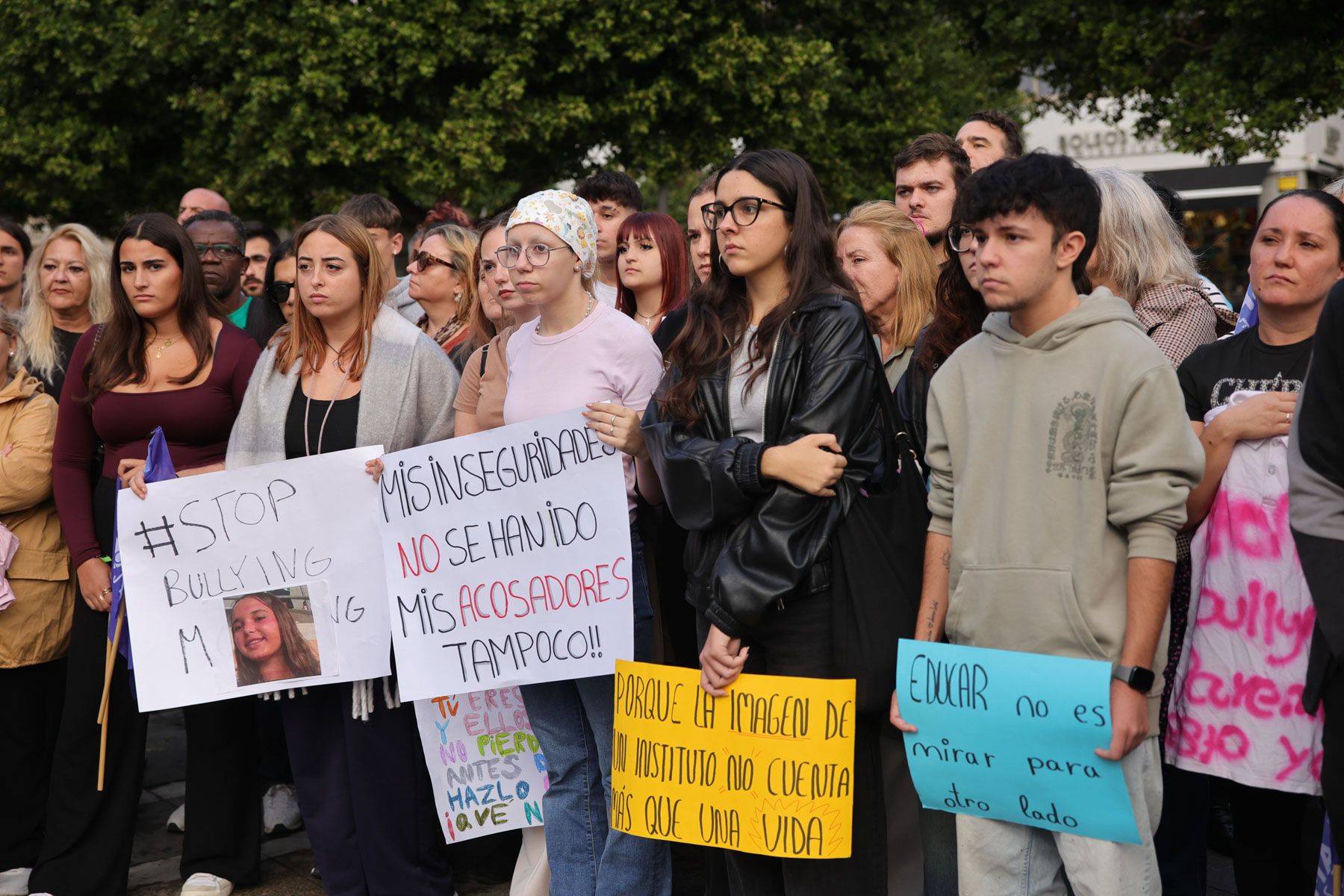 Una concentración en Jerez contra la violencia escolar.